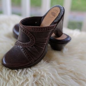 Clearance sale Nuture mule